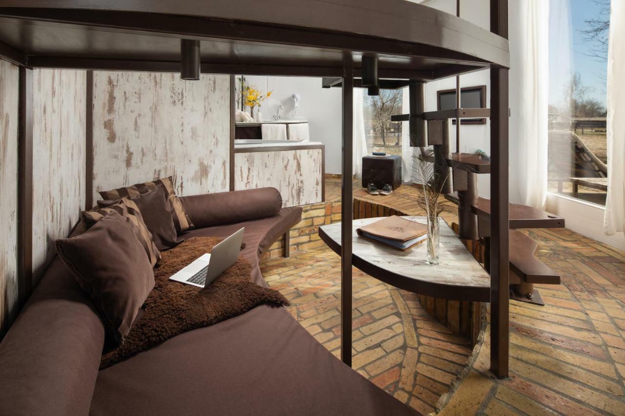 Homoki Lodge Bed & Beyond Glamping (Adults Only) Ruzsa Exterior photo