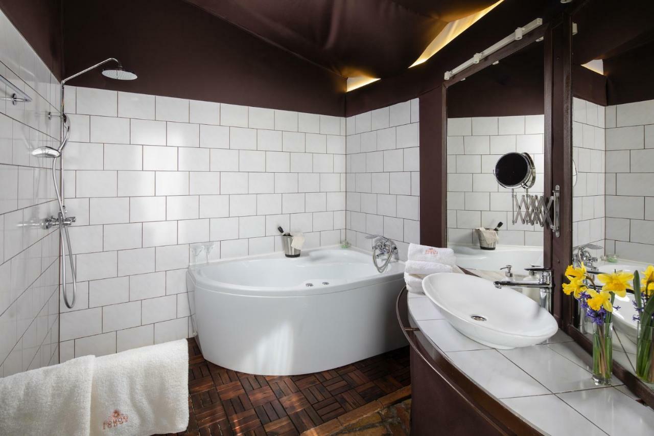 Homoki Lodge Bed & Beyond Glamping (Adults Only) Ruzsa Exterior photo